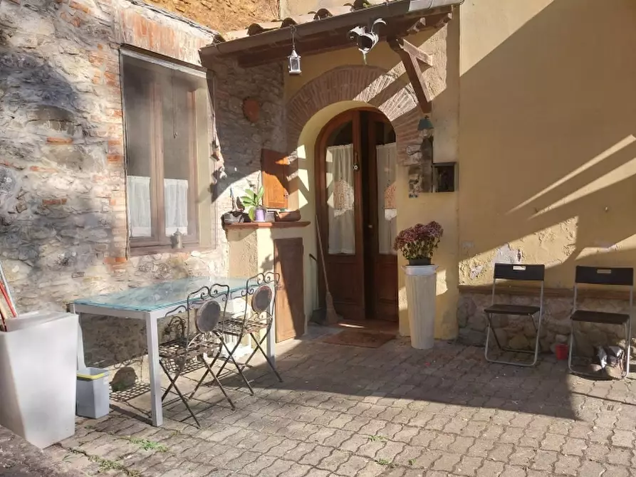 Immagine 3 di Casa semindipendente in vendita  in Via di Nocchi a Camaiore