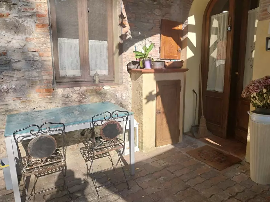 Immagine 4 di Casa semindipendente in vendita  in Via di Nocchi a Camaiore