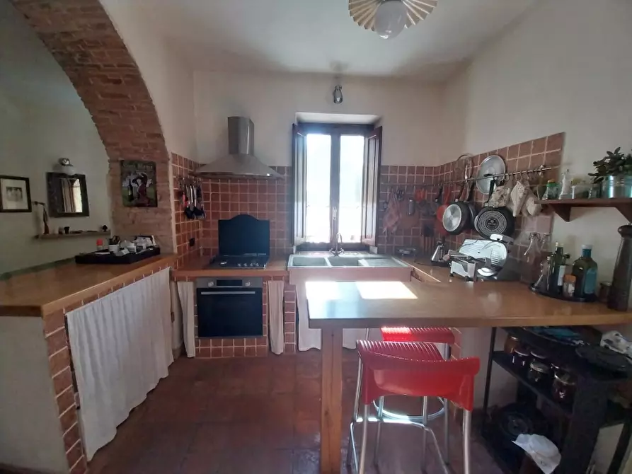 Immagine 6 di Casa semindipendente in vendita  in Via di Nocchi a Camaiore