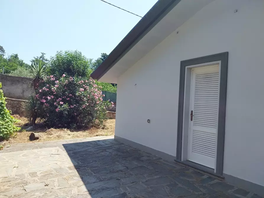 Immagine 13 di Villa in vendita  in Via Silerchie a Camaiore