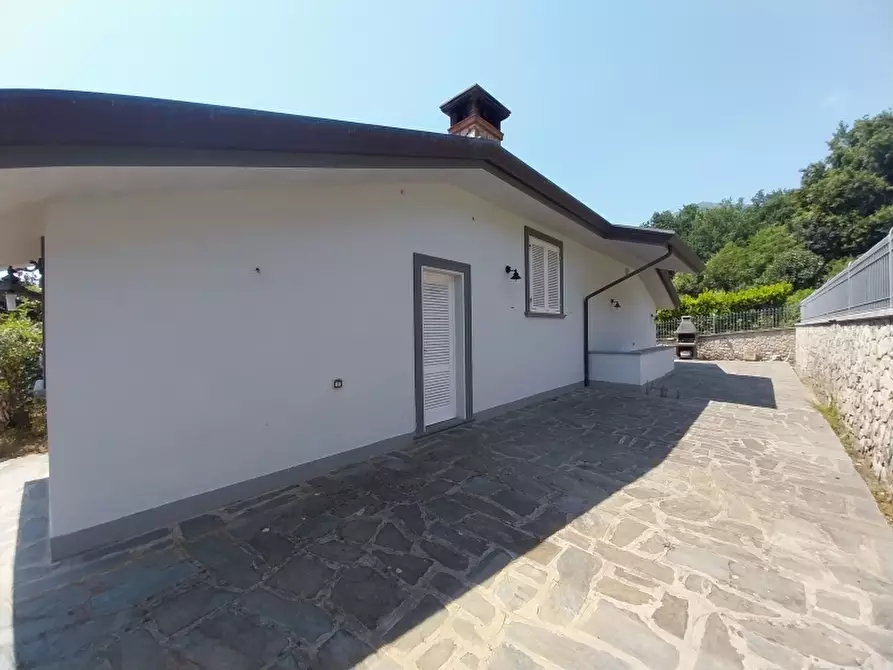 Immagine 7 di Villa in vendita  in Via Silerchie a Camaiore