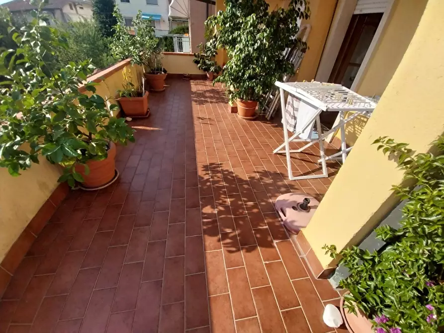 Immagine 11 di Casa indipendente in vendita  in Via Ottorino Ciabattini a Viareggio