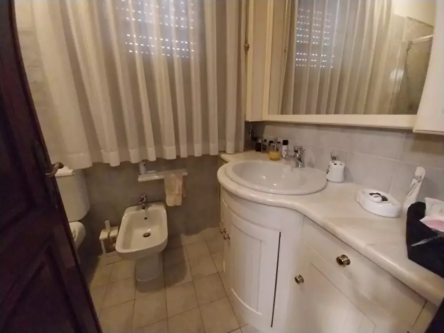 Immagine 13 di Casa indipendente in vendita  in Via Ottorino Ciabattini a Viareggio