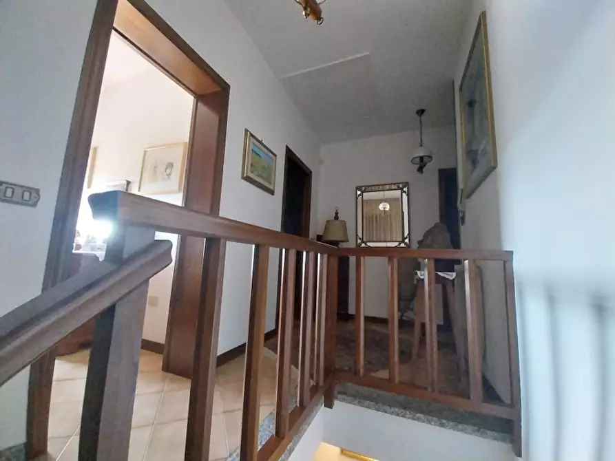 Immagine 10 di Casa indipendente in vendita  in Via Ottorino Ciabattini a Viareggio