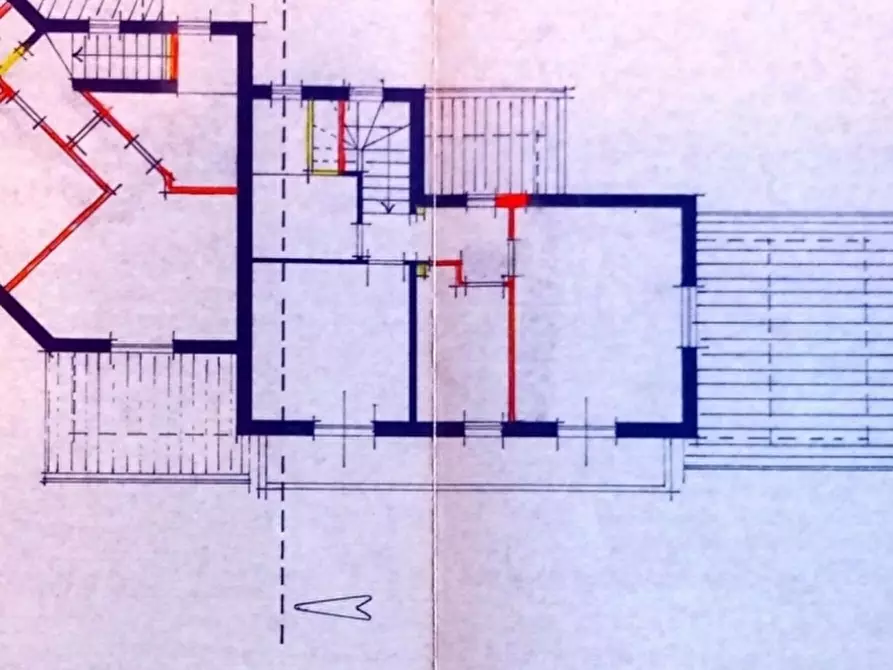 Immagine 5 di Casa bifamiliare in vendita  in Via capezzano a Pietrasanta