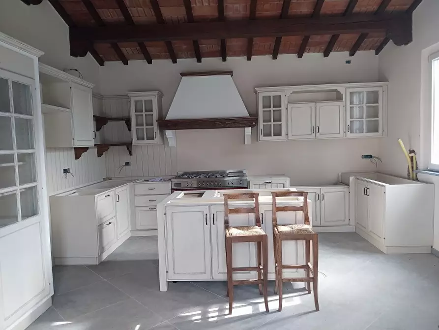 Immagine 19 di Villa in vendita  in Via dei Colli a Massa