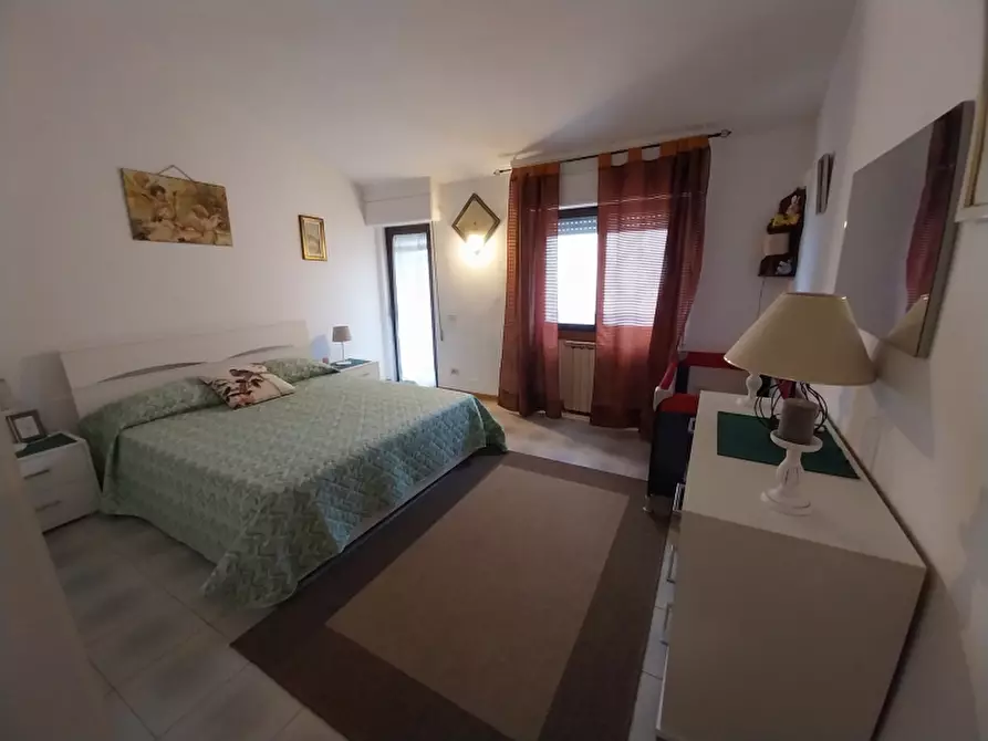 Immagine 11 di Appartamento in vendita  in Via Marco Polo a Viareggio