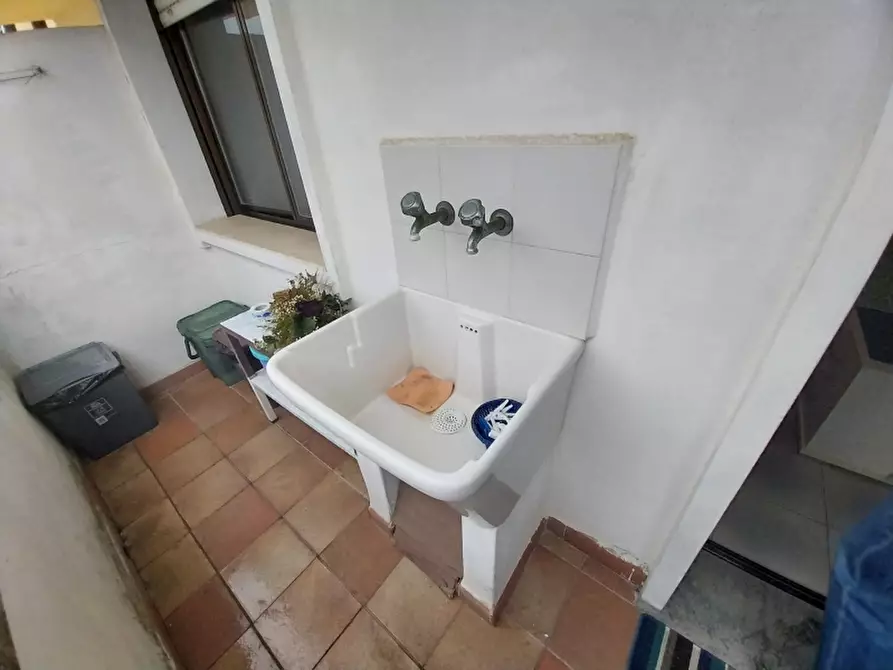 Immagine 8 di Appartamento in vendita  in Via Marco Polo a Viareggio