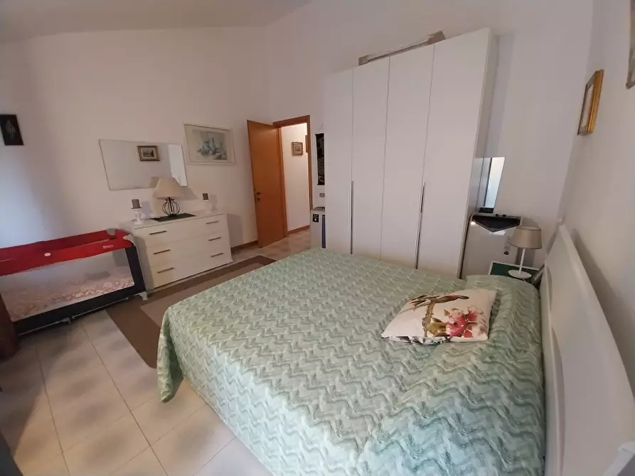 Immagine 9 di Appartamento in vendita  in Via Marco Polo a Viareggio