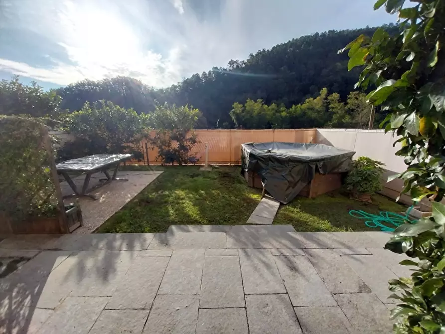 Immagine 20 di Porzione di casa in vendita  in Via di Montebello a Camaiore