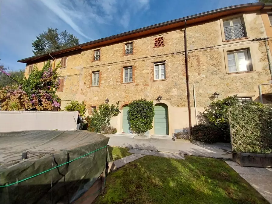 Immagine 26 di Porzione di casa in vendita  in Via di Montebello a Camaiore