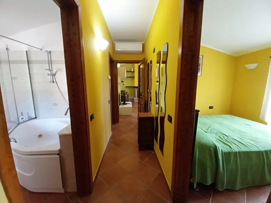 Immagine 12 di Rustico / casale in vendita  in via di bargecchia a Camaiore