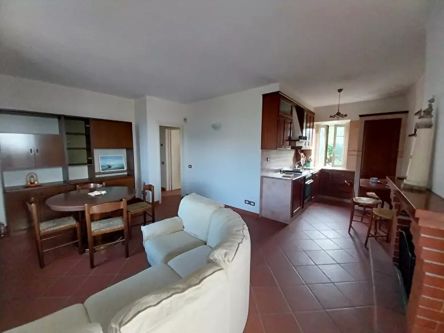 Immagine 17 di Rustico / casale in vendita  in via di bargecchia a Camaiore