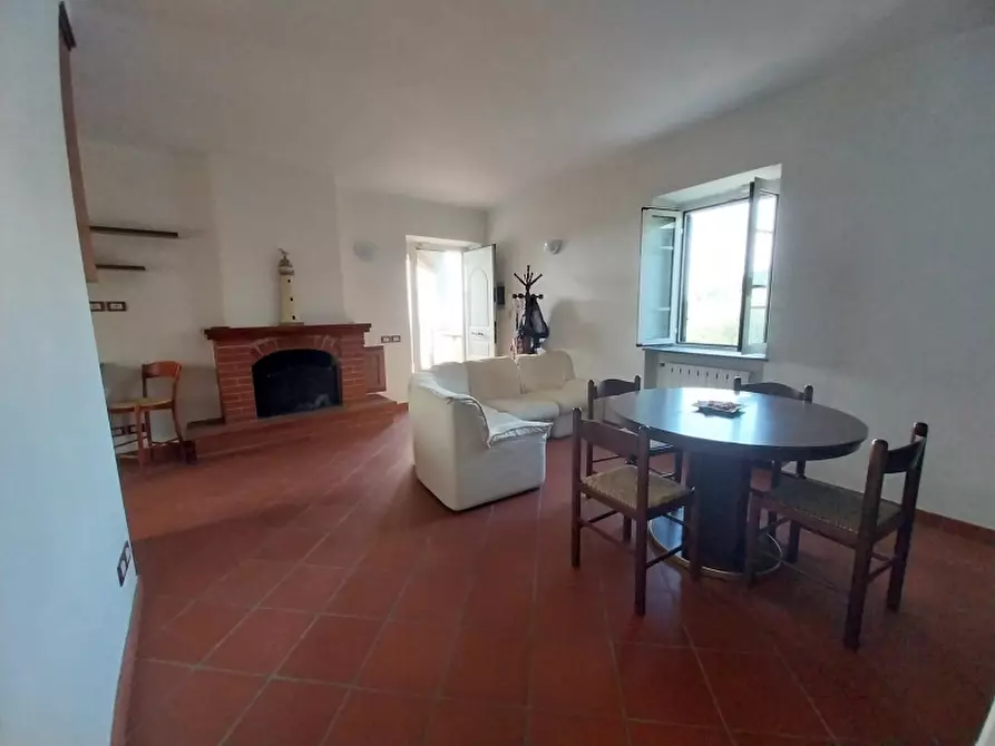 Immagine 19 di Rustico / casale in vendita  in via di bargecchia a Camaiore