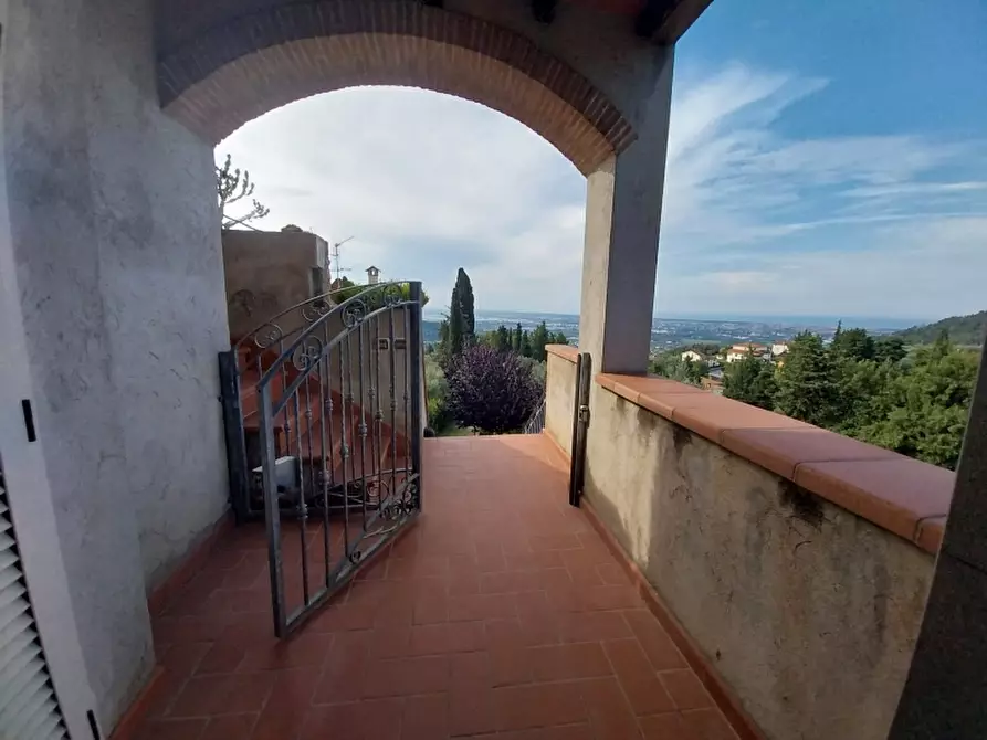 Immagine 20 di Rustico / casale in vendita  in via di bargecchia a Camaiore