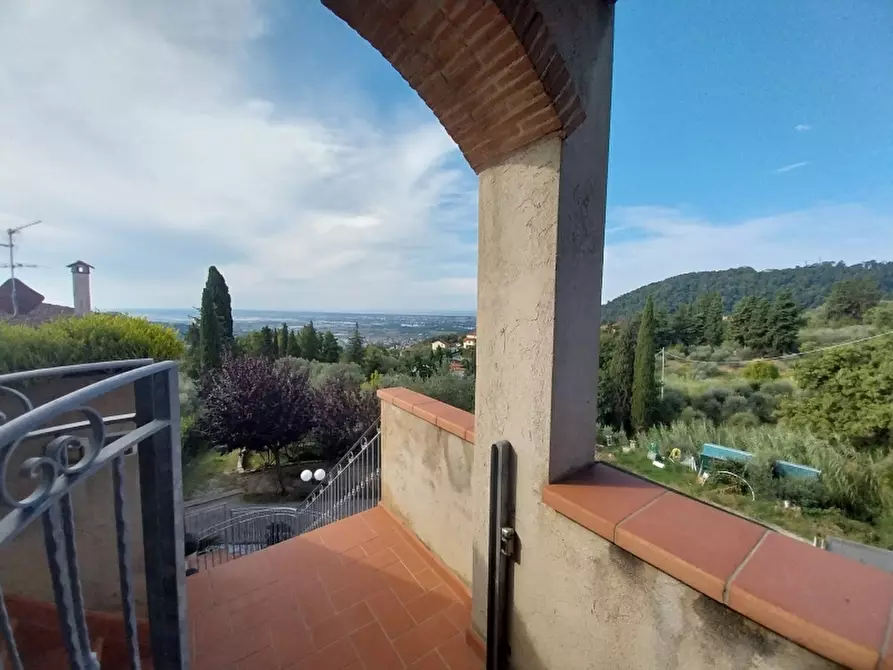 Immagine 23 di Rustico / casale in vendita  in via di bargecchia a Camaiore