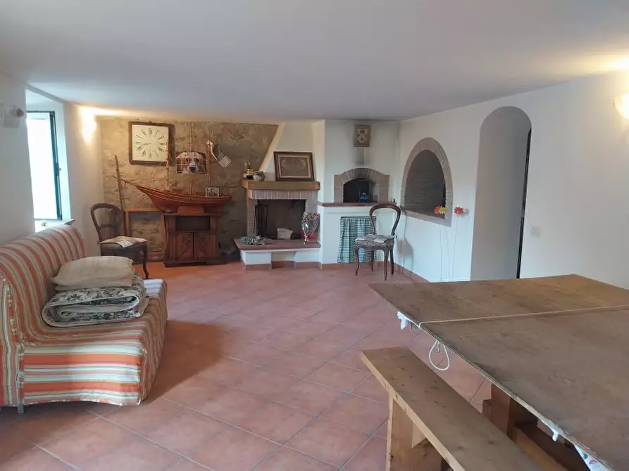 Immagine 31 di Rustico / casale in vendita  in via di bargecchia a Camaiore