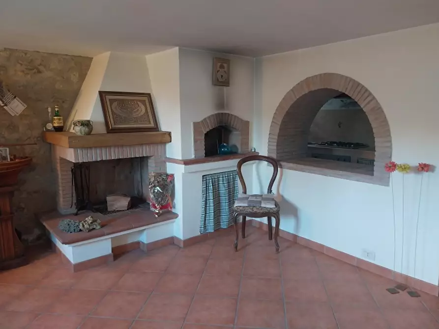 Immagine 33 di Rustico / casale in vendita  in via di bargecchia a Camaiore