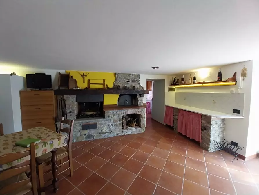 Immagine 10 di Rustico / casale in vendita  in via di bargecchia a Camaiore