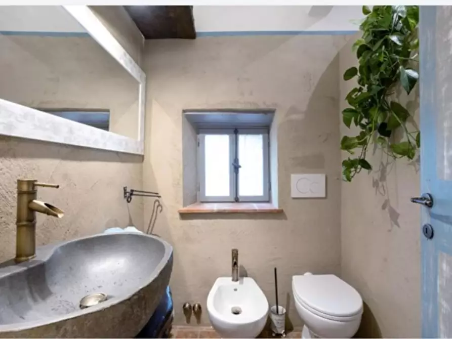 Immagine 27 di Casa indipendente in vendita  in Via per camaiore a Camaiore