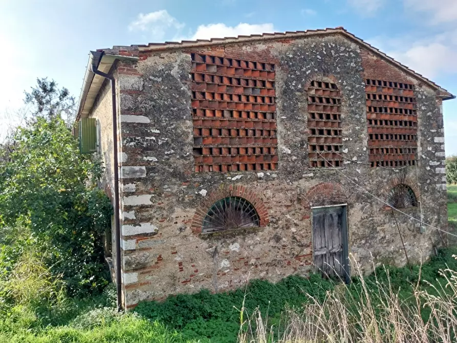 Immagine 3 di Rustico / casale in vendita  in Via Aurelia a Pietrasanta