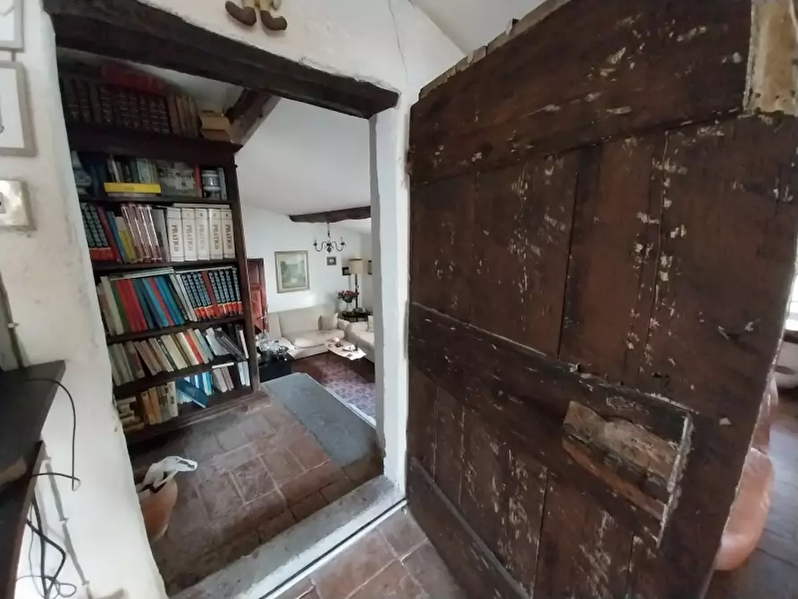 Immagine 23 di Rustico / casale in vendita  in Via Aurelia a Pietrasanta