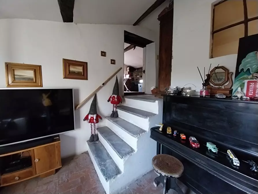 Immagine 26 di Rustico / casale in vendita  in Via Aurelia a Pietrasanta