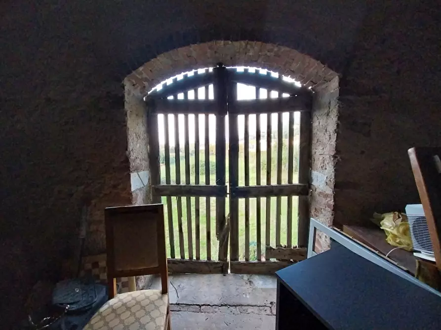 Immagine 31 di Rustico / casale in vendita  in Via Aurelia a Pietrasanta