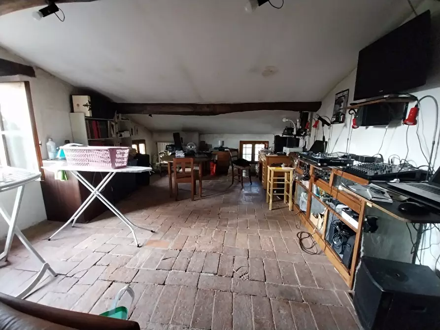 Immagine 33 di Rustico / casale in vendita  in Via Aurelia a Pietrasanta