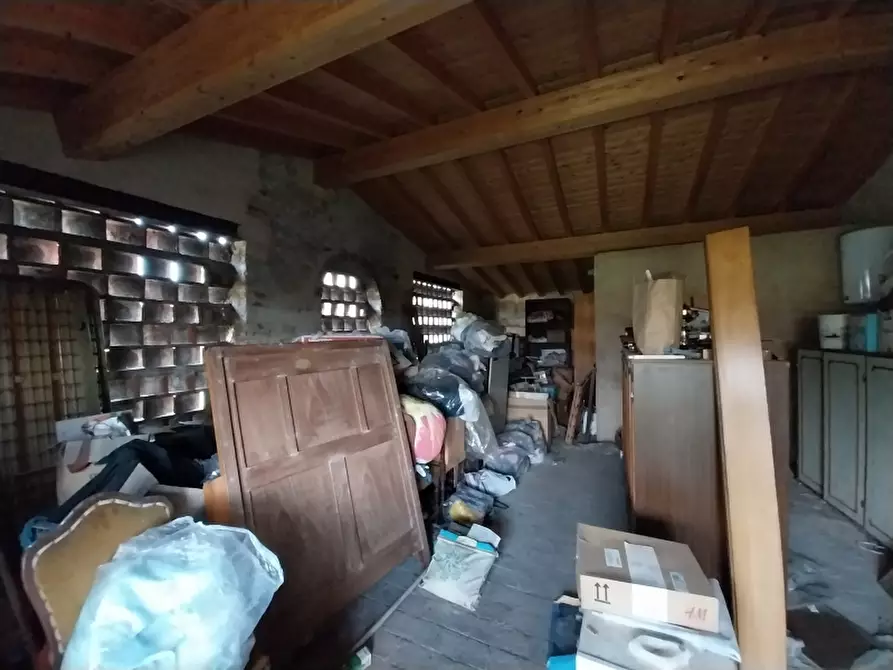 Immagine 34 di Rustico / casale in vendita  in Via Aurelia a Pietrasanta