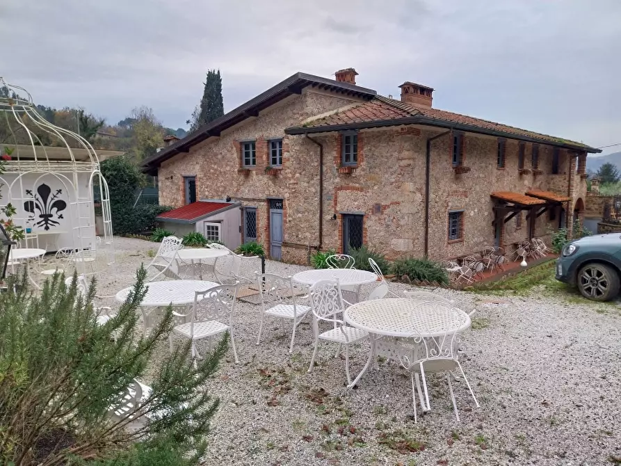 Immagine 5 di Rustico / casale in vendita  in Via delle Silerchie a Camaiore