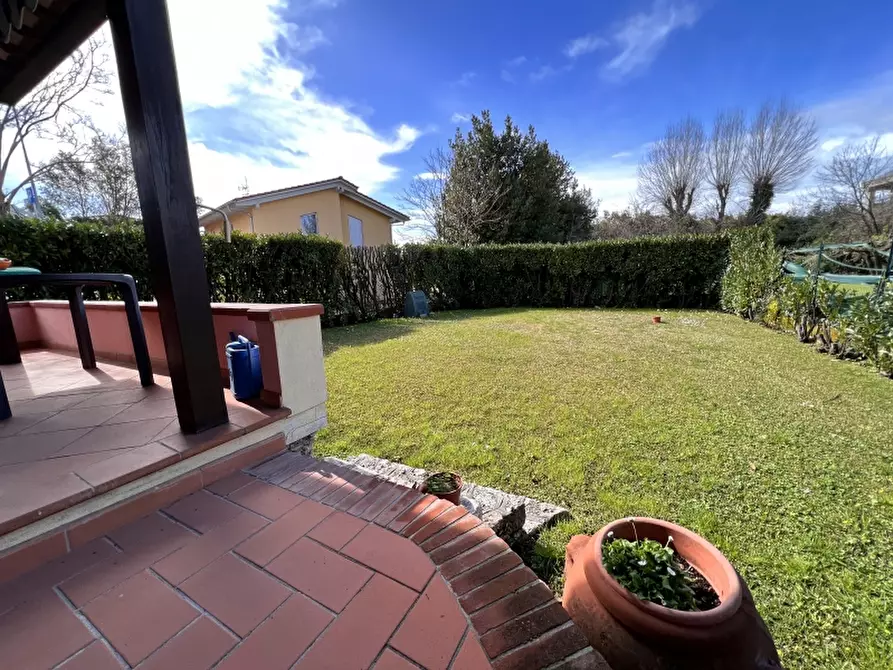 Immagine 4 di Villa in vendita  in Via Traversagna a Pietrasanta