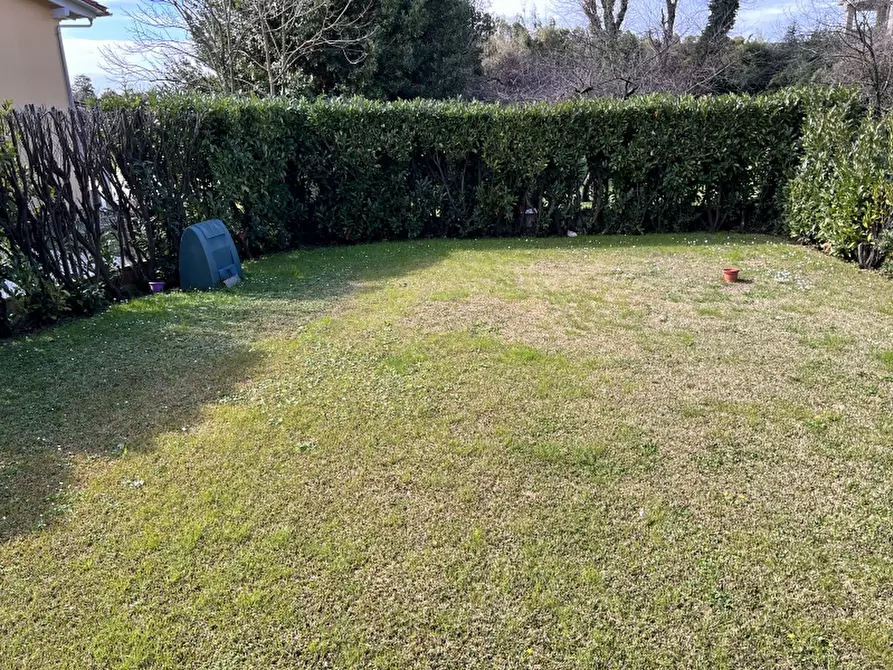 Immagine 7 di Villa in vendita  in Via Traversagna a Pietrasanta