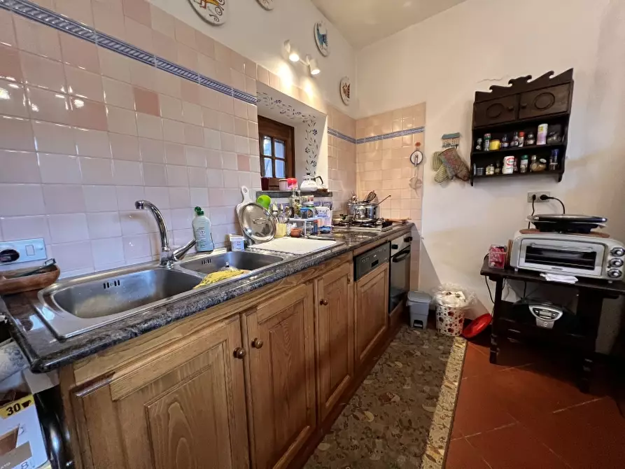 Immagine 15 di Villa in vendita  in Via Traversagna a Pietrasanta