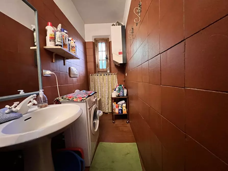 Immagine 16 di Villa in vendita  in Via Traversagna a Pietrasanta