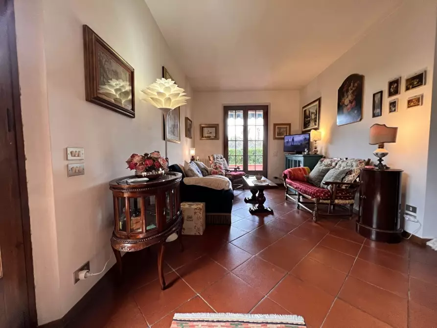 Immagine 19 di Villa in vendita  in Via Traversagna a Pietrasanta