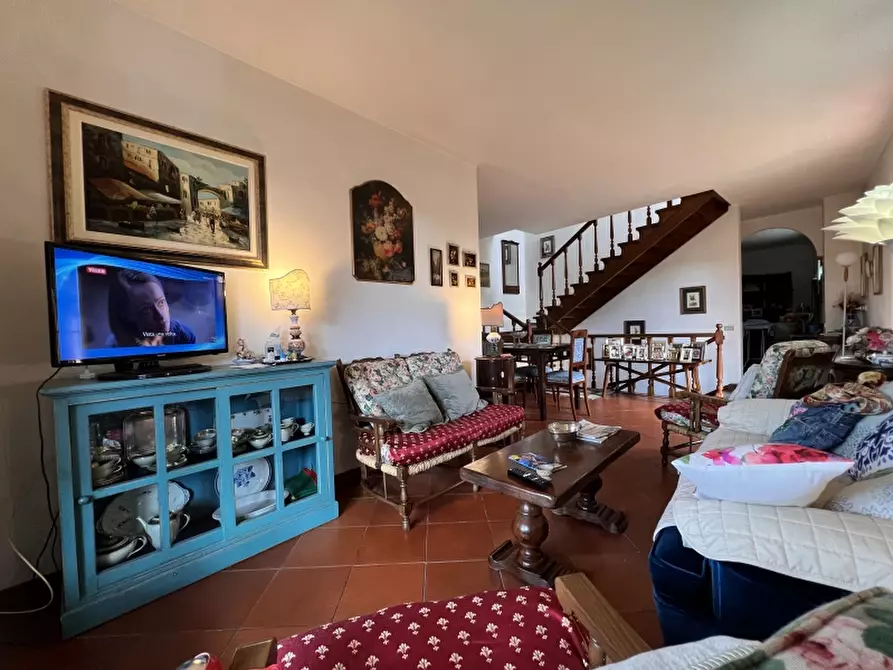 Immagine 21 di Villa in vendita  in Via Traversagna a Pietrasanta