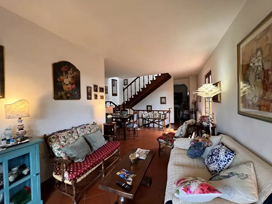 Immagine 22 di Villa in vendita  in Via Traversagna a Pietrasanta