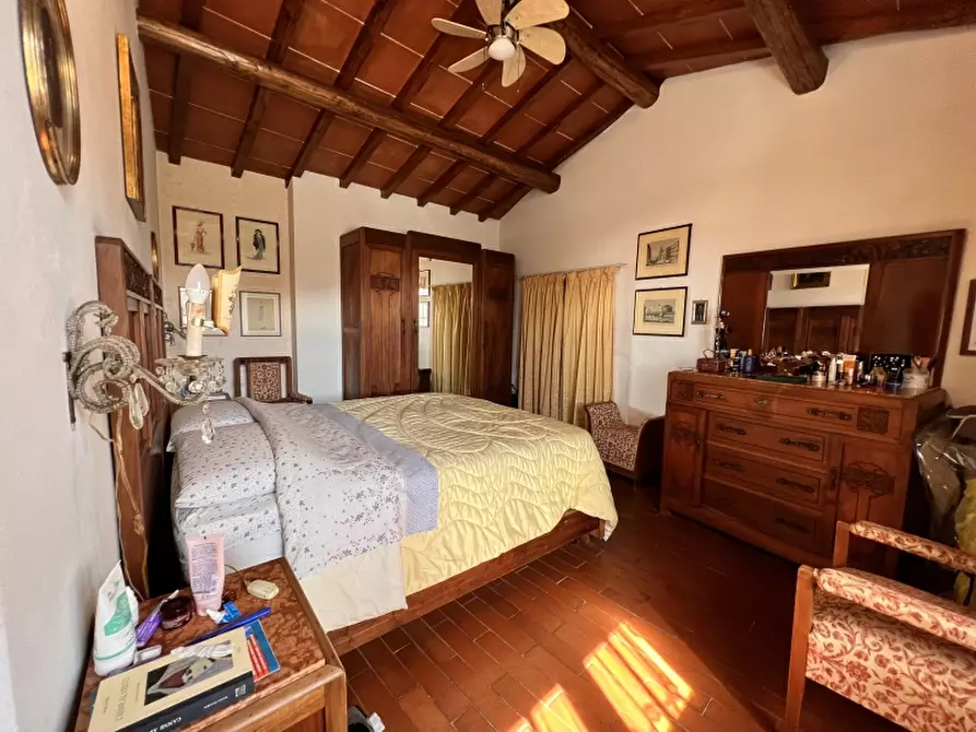 Immagine 29 di Villa in vendita  in Via Traversagna a Pietrasanta