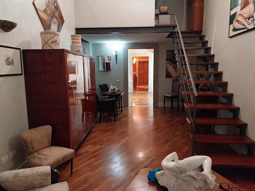 Immagine 5 di Appartamento in vendita  a Carrara