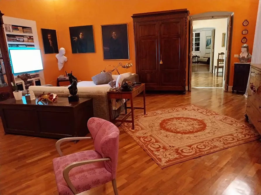 Immagine 13 di Appartamento in vendita  a Carrara