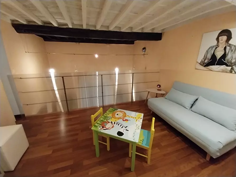 Immagine 10 di Appartamento in vendita  a Carrara