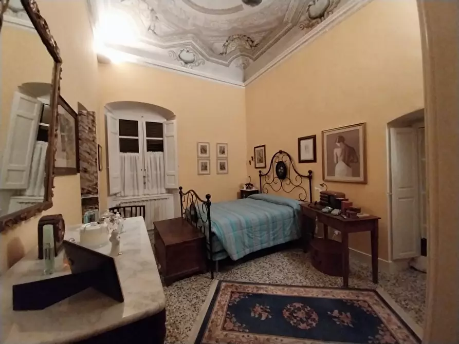 Immagine 15 di Appartamento in vendita  a Carrara