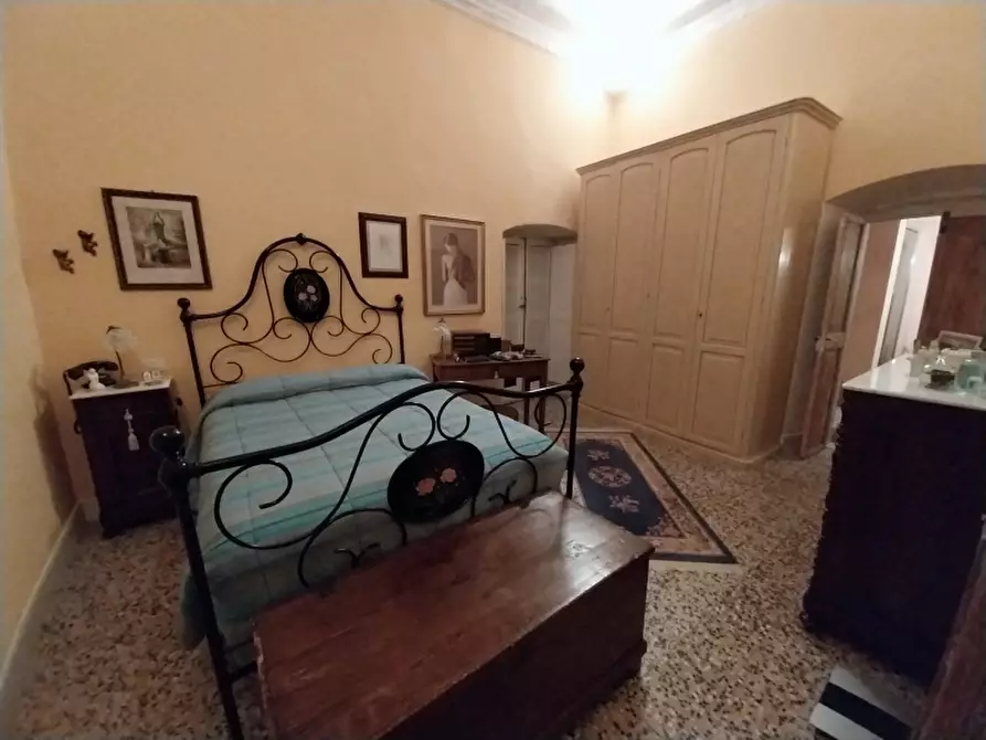 Immagine 16 di Appartamento in vendita  a Carrara