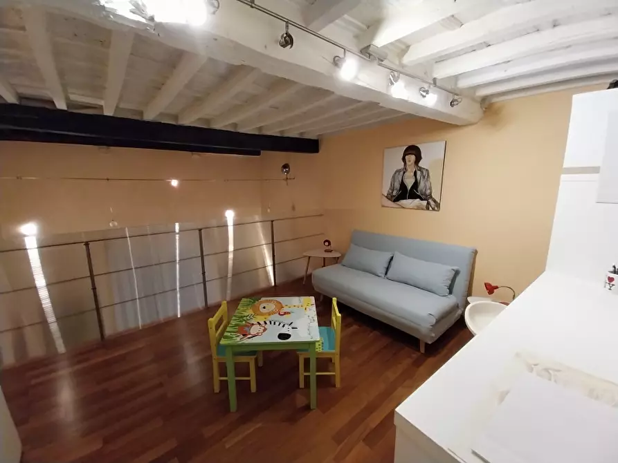 Immagine 9 di Appartamento in vendita  a Carrara