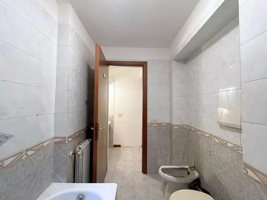 Immagine 16 di Appartamento in vendita  in Via 4 novembre a Camaiore