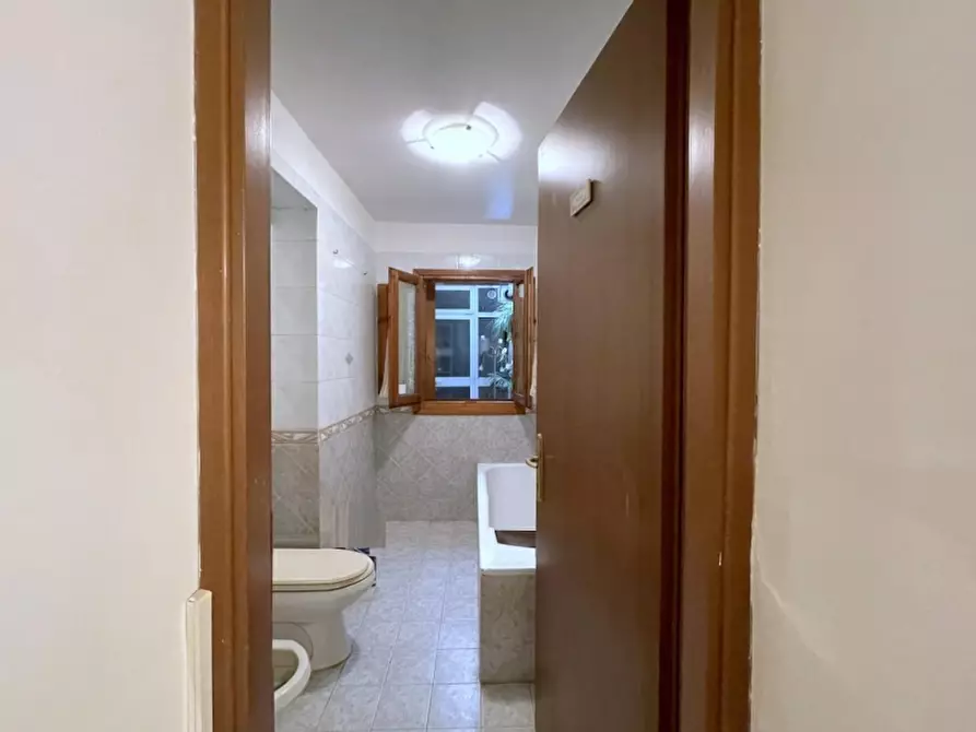 Immagine 17 di Appartamento in vendita  in Via 4 novembre a Camaiore