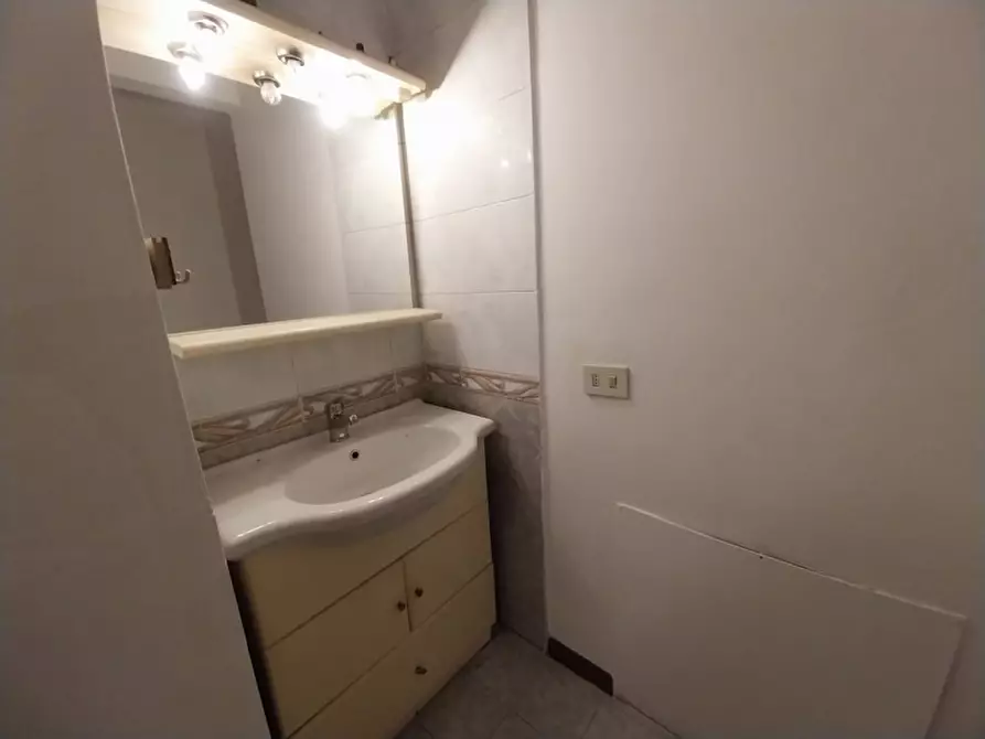 Immagine 8 di Appartamento in vendita  in Via 4 novembre a Camaiore