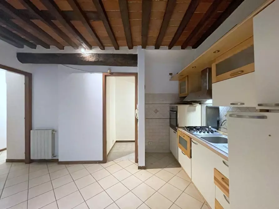 Immagine 3 di Appartamento in vendita  in Via 4 novembre a Camaiore