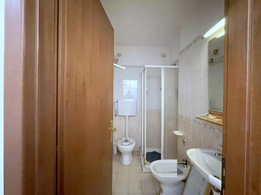 Immagine 13 di Appartamento in vendita  in Via 4 novembre a Camaiore